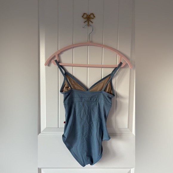 Zoe yumiko - Picture 2 of 2